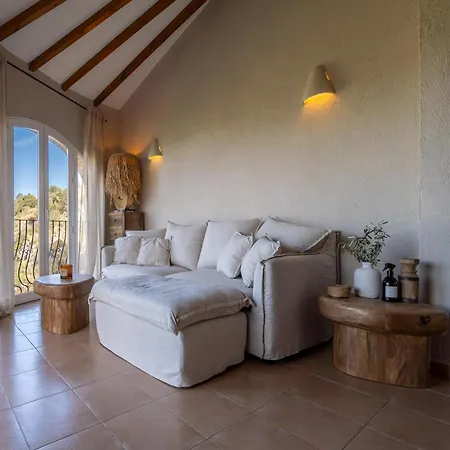 Beautiful With Pool And Stunning View Holiday home *