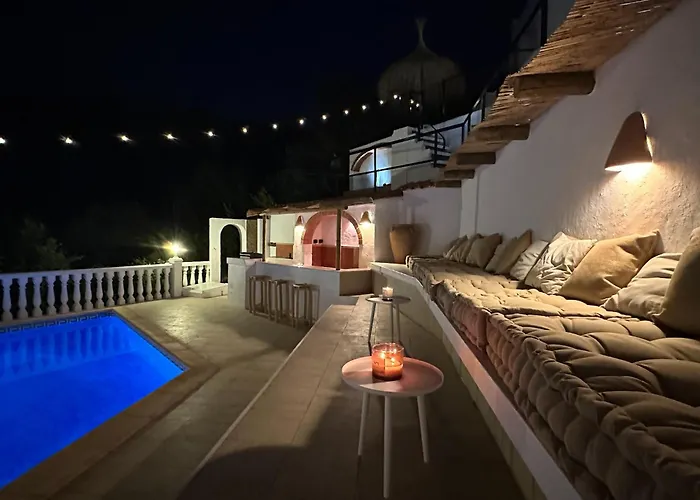 Beautiful With Pool And Stunning View * Boterías