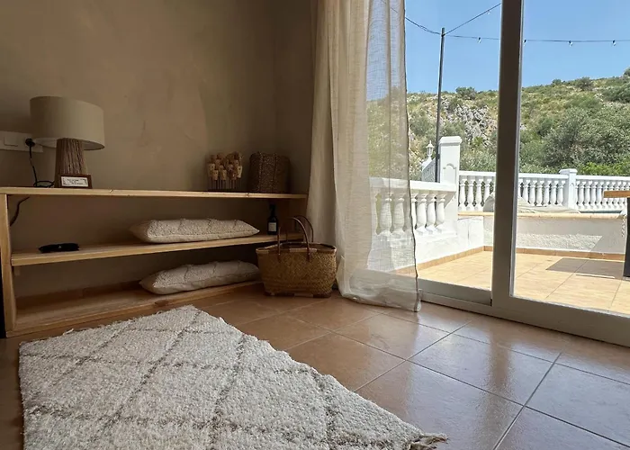 Beautiful With Pool And Stunning View Boterías